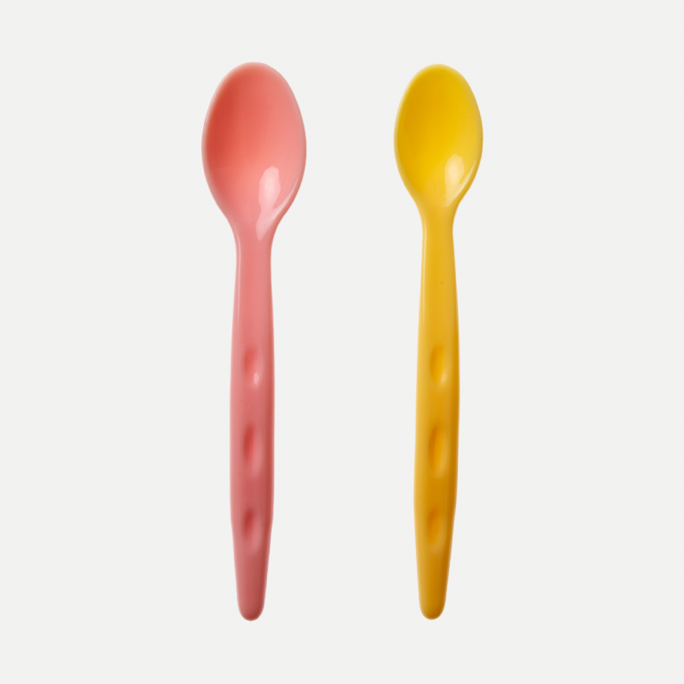 2 Feeding Spoons